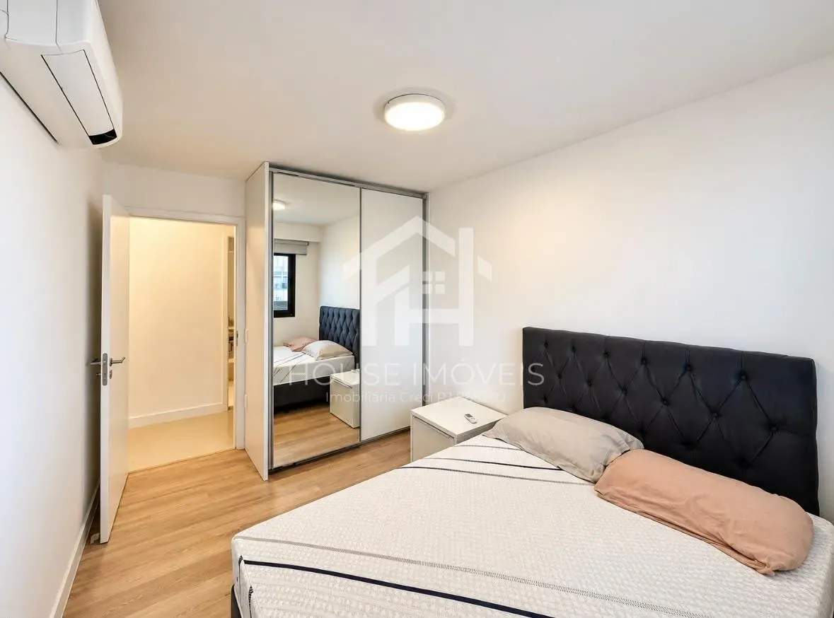 Furnished apartment, 118 m², with floor-to-ceiling windows — photo 10