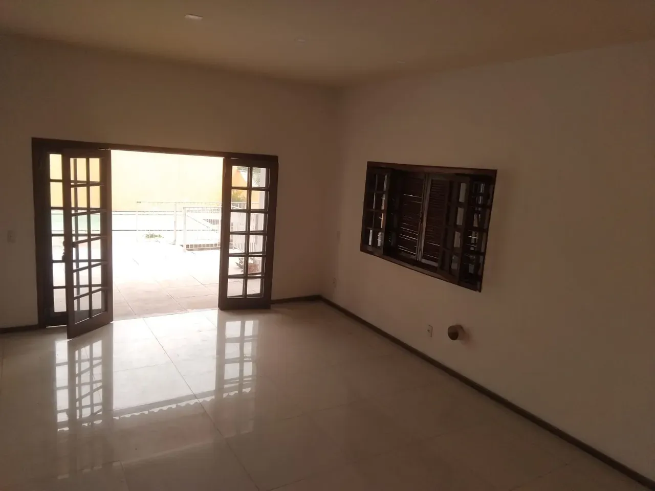 Triplex house with 7 bedrooms and 5 bathrooms — photo 34