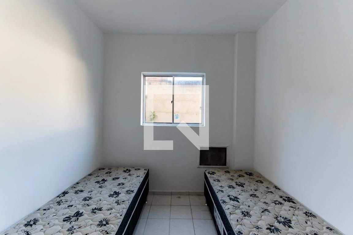 2-bedroom apartment with a mountain view — photo 5