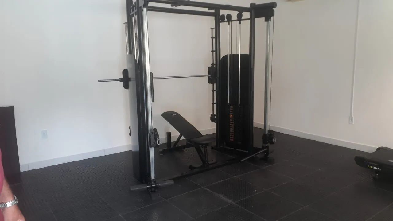 2-bedroom apartment in a building with a gym — photo 5