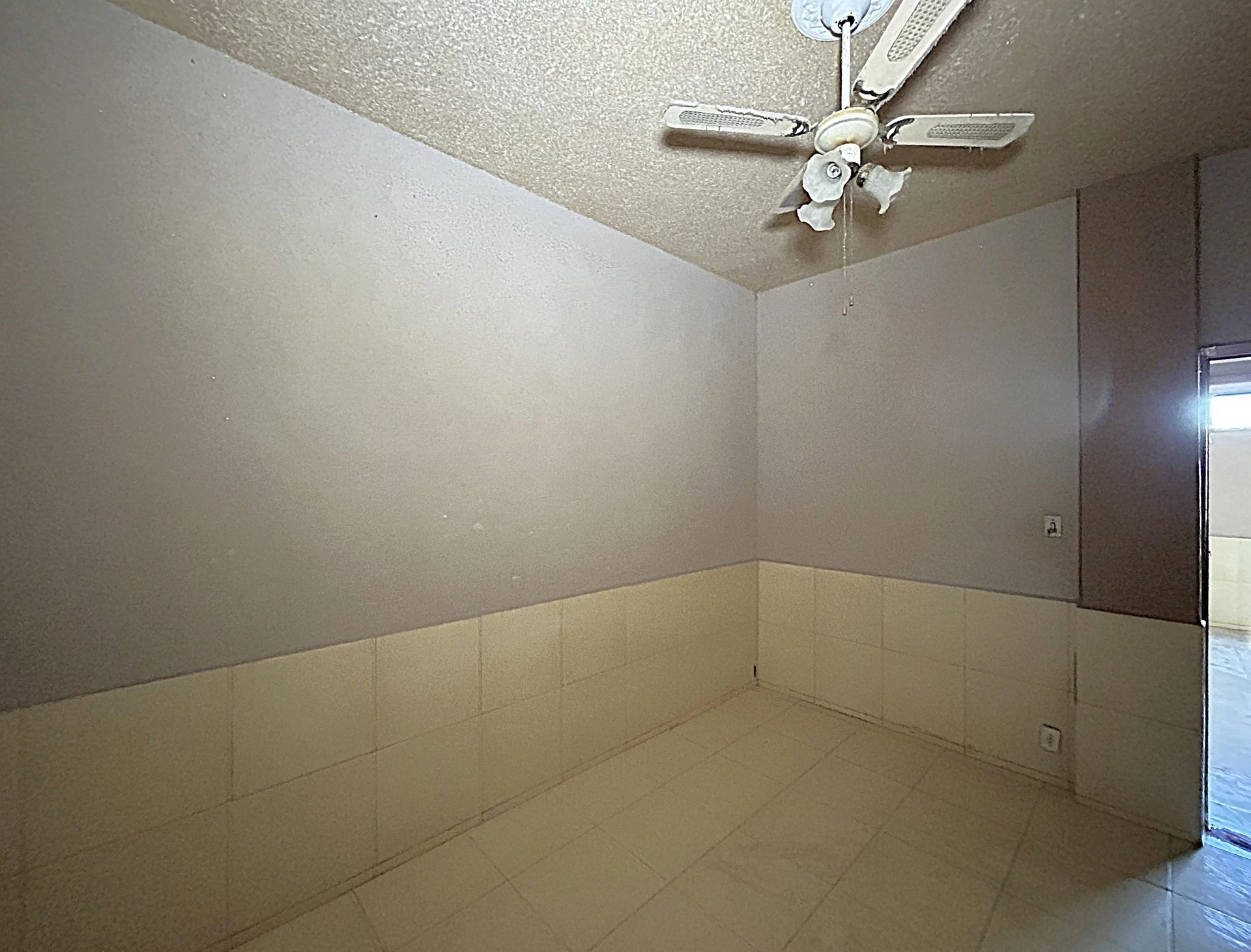 Apartment with 2 bedrooms and a separate kitchen — photo 14