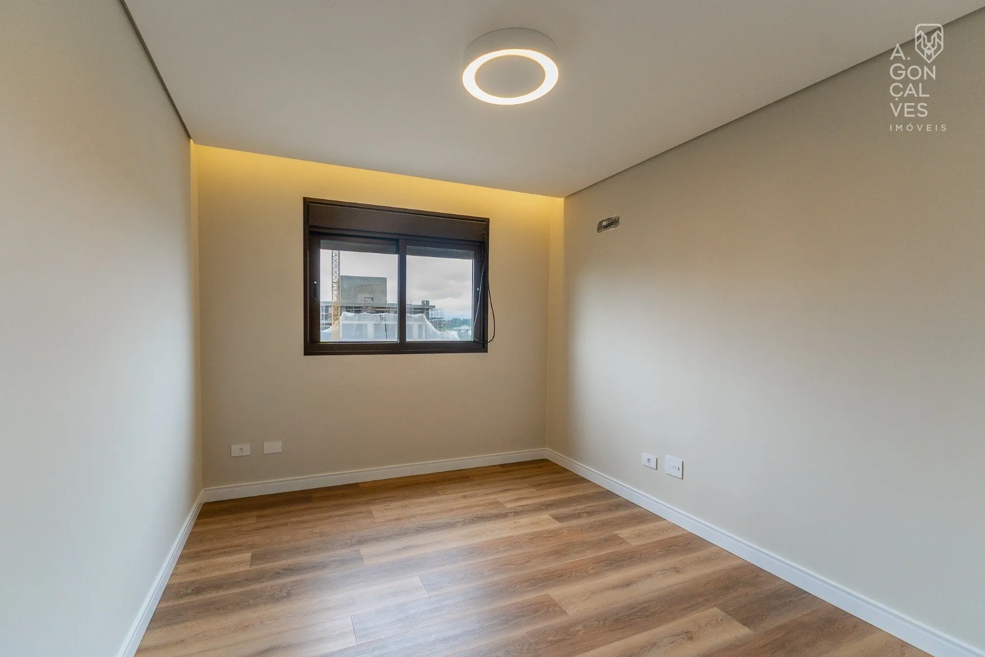 Apartment, 161 m², with floor-to-ceiling windows — photo 9