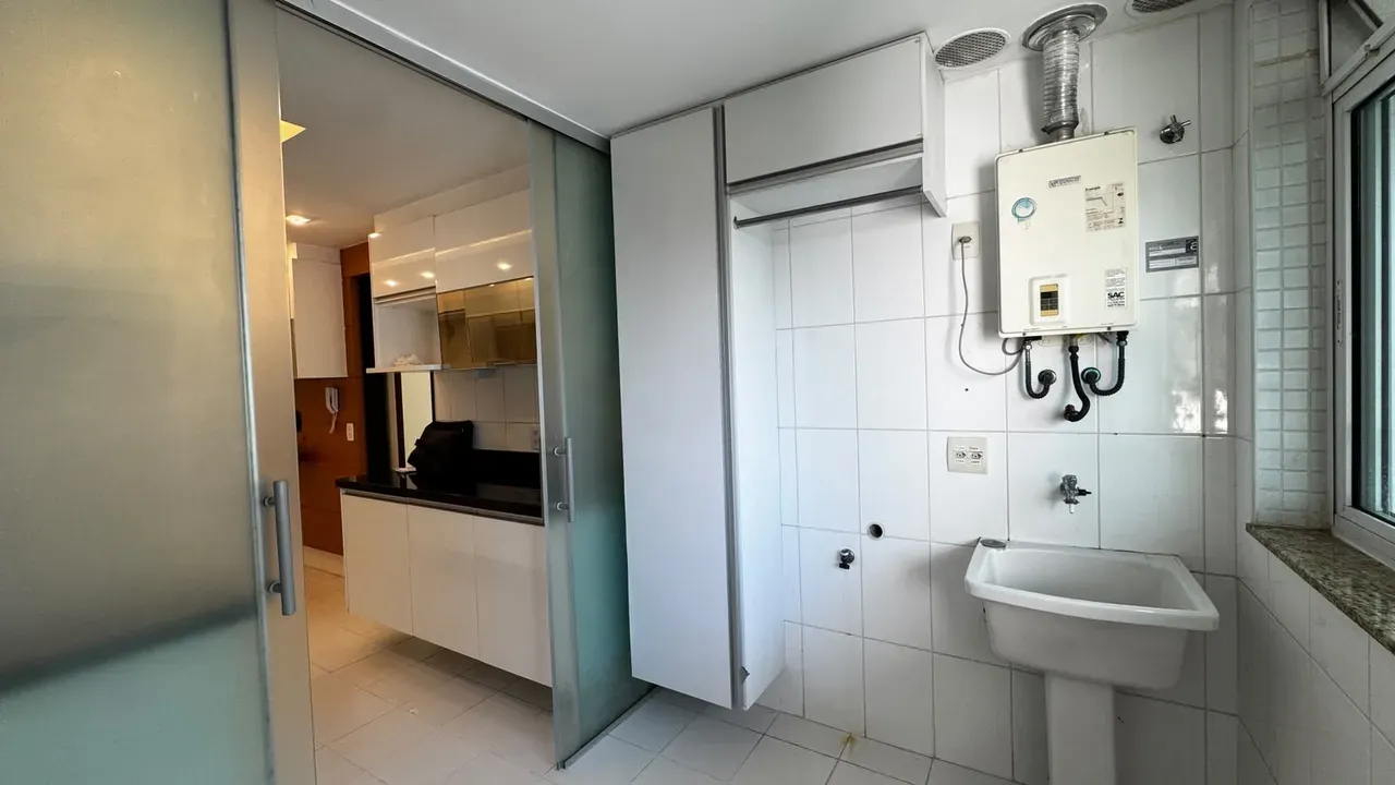 3-bedroom apartment in a building with a sauna — photo 27