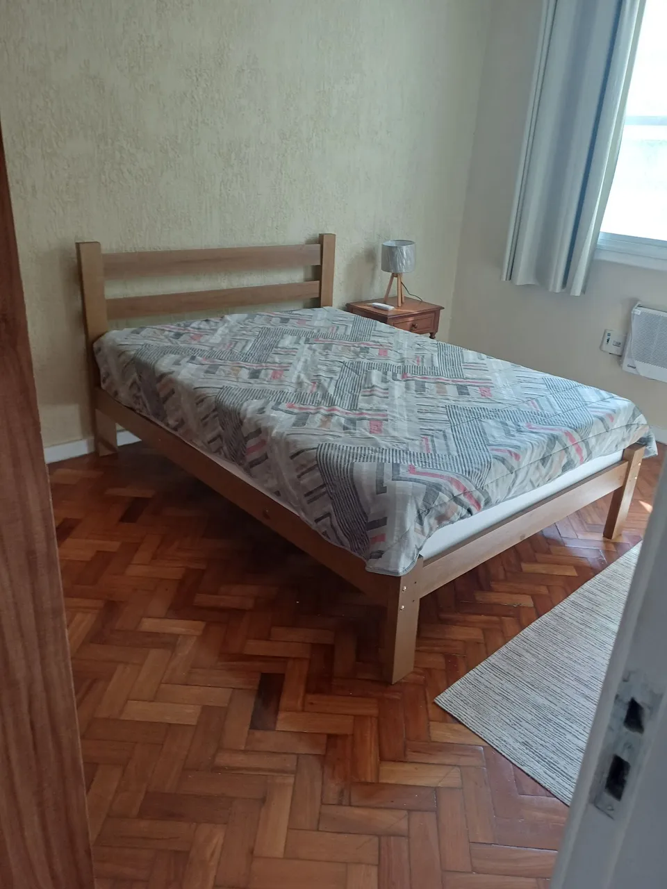 3-bedroom apartment with 3 bathrooms and separate kitchen — photo 3