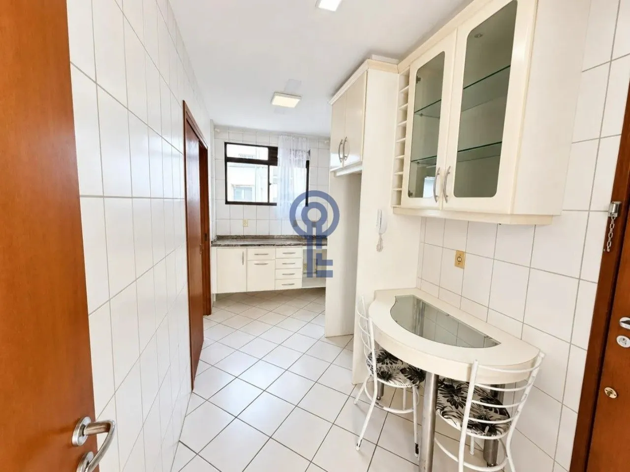 Квартира: 3 спальни, 1 со своей ванной, 81 м², Флорианополис — photo 2