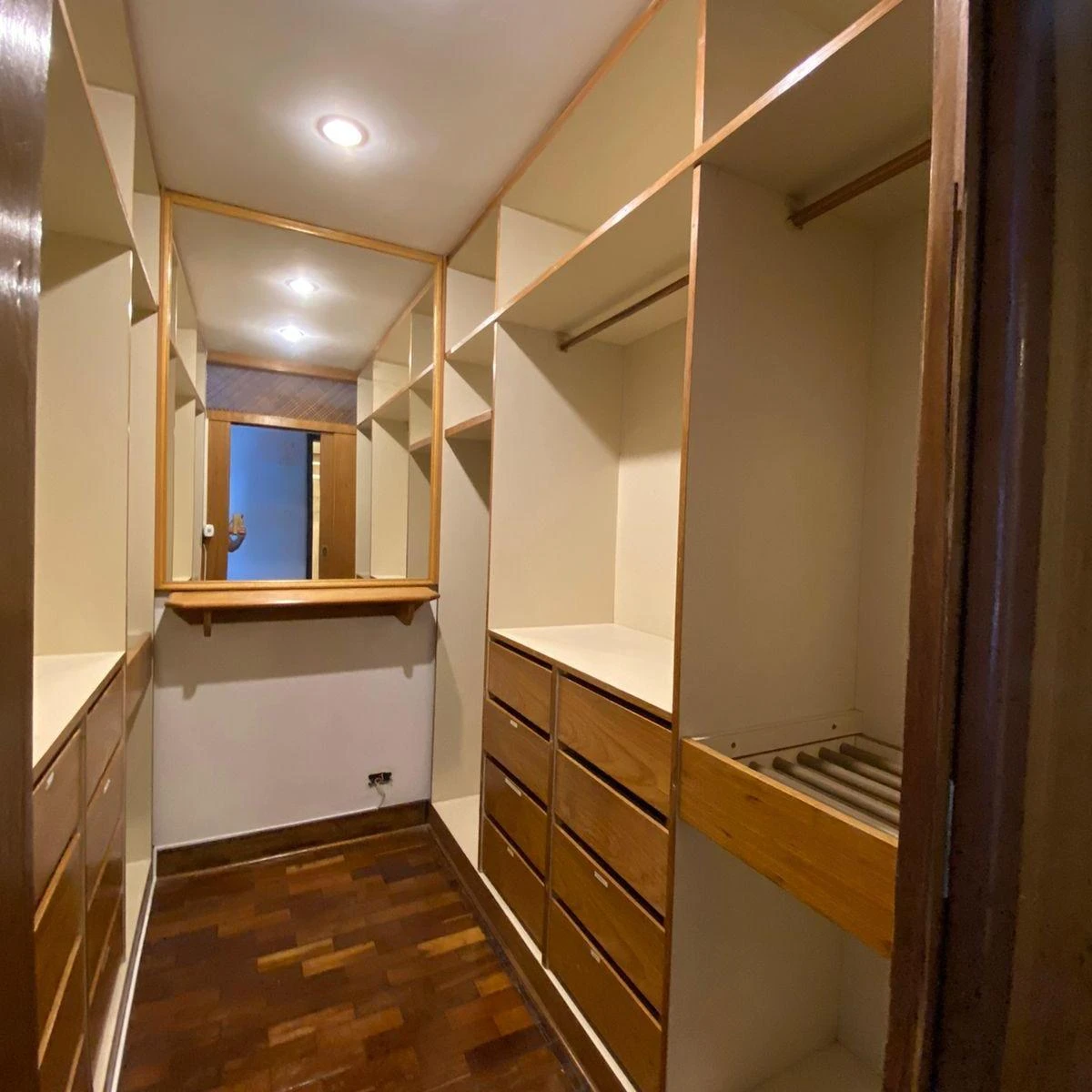 Rental penthouse with 255 m², 3 bedrooms — photo 3
