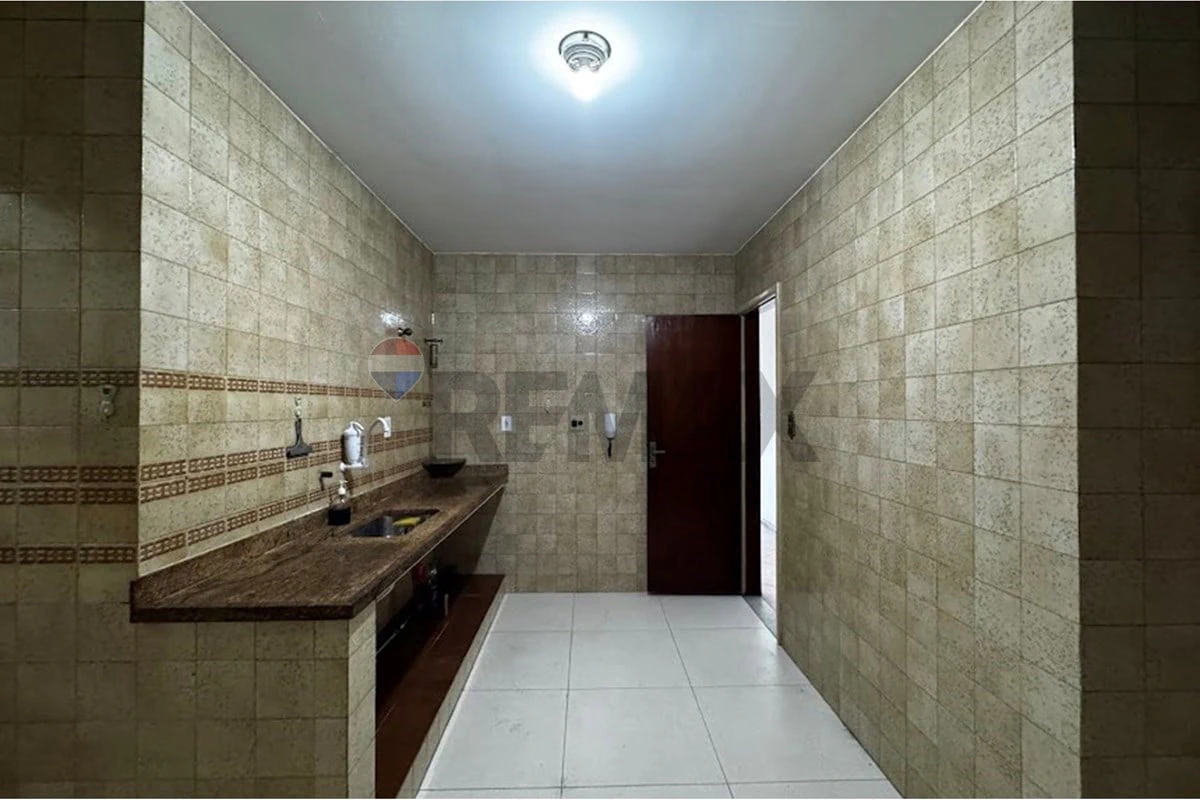 Apartment, 65 m², with wood or laminate floors — photo 12