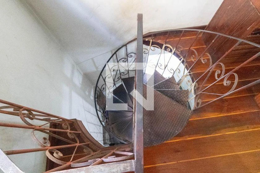 Casa mobiliada com 2 quartos e fogão a gás — photo 37