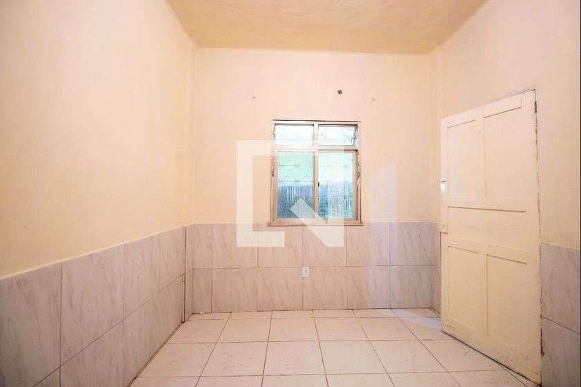 Apartamento de 1 quarto com cozinha fechada e 36 m² — photo 9