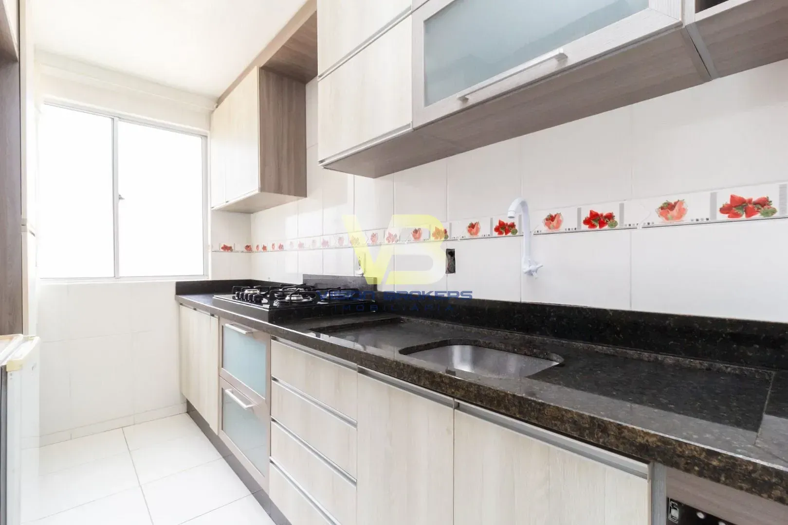 2-bedroom apartment with wood or laminate floors in Curitiba