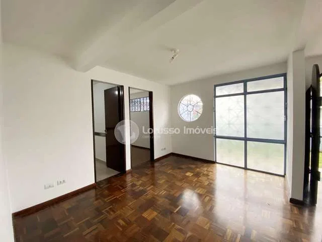 190 m² house with a bathtub and a home office — photo 7