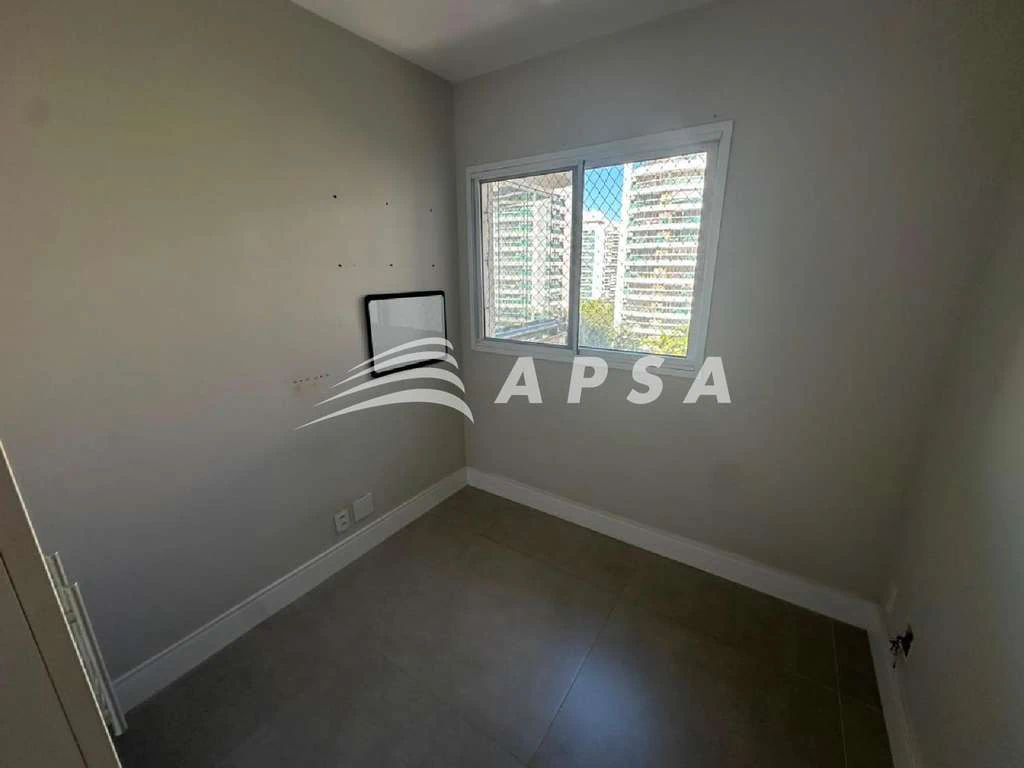Apartamento de 3 quartos com cozinha americana e varanda — photo 22