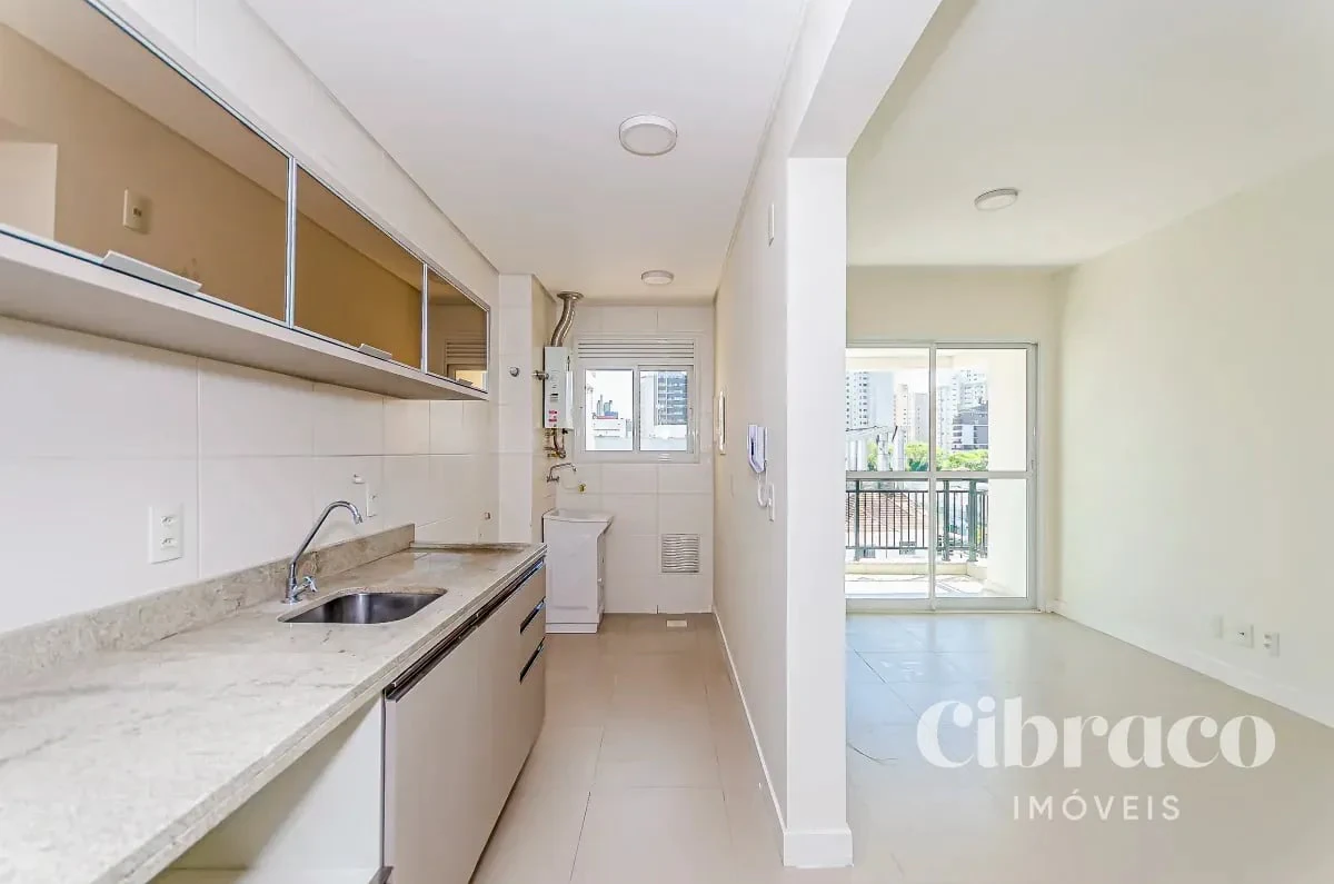 2-bedroom apartment with a grill on the balcony — photo 12