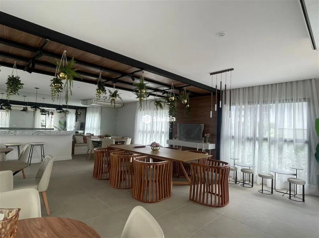 2-bedroom apartment with wood or laminate floors — photo 24