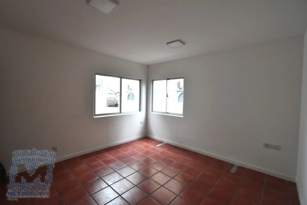 Apartamento sin amueblar con 3 dormitorios y 2 baños — photo 4