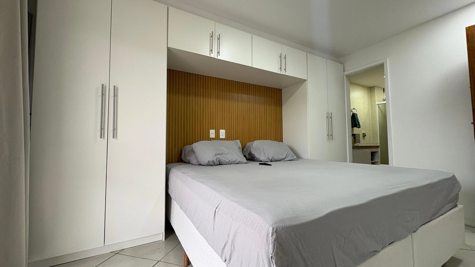 Furnished apartment, 114 m², with a jacuzzi — photo 34