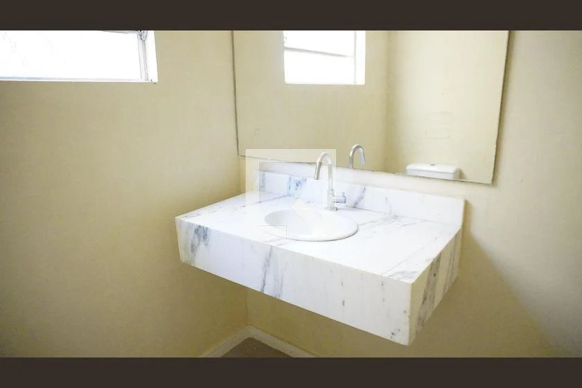Rental house with 3 bedrooms, 480 m² and 2 parking spots — photo 33