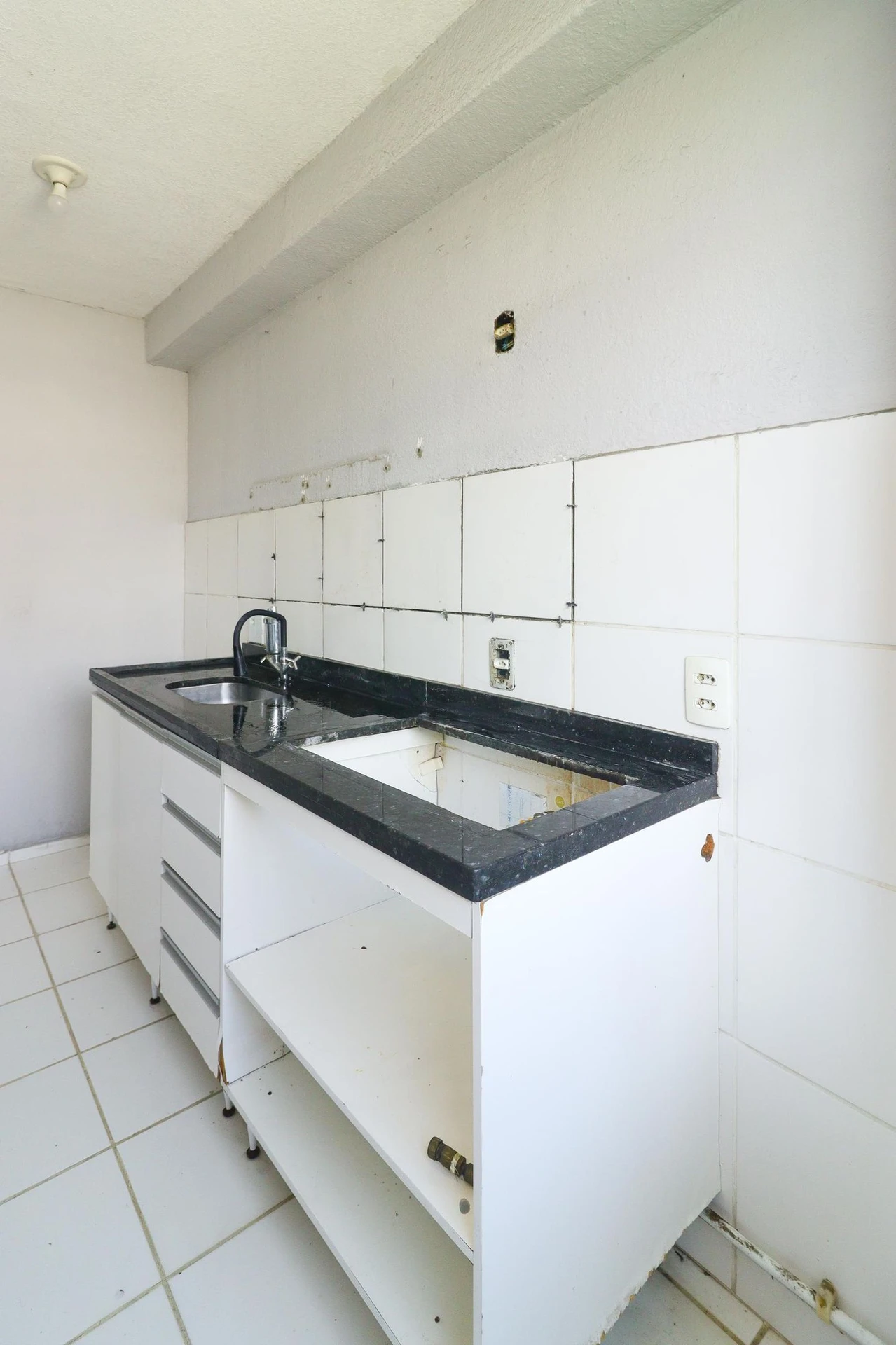2-bedroom apartment with a home office — photo 27