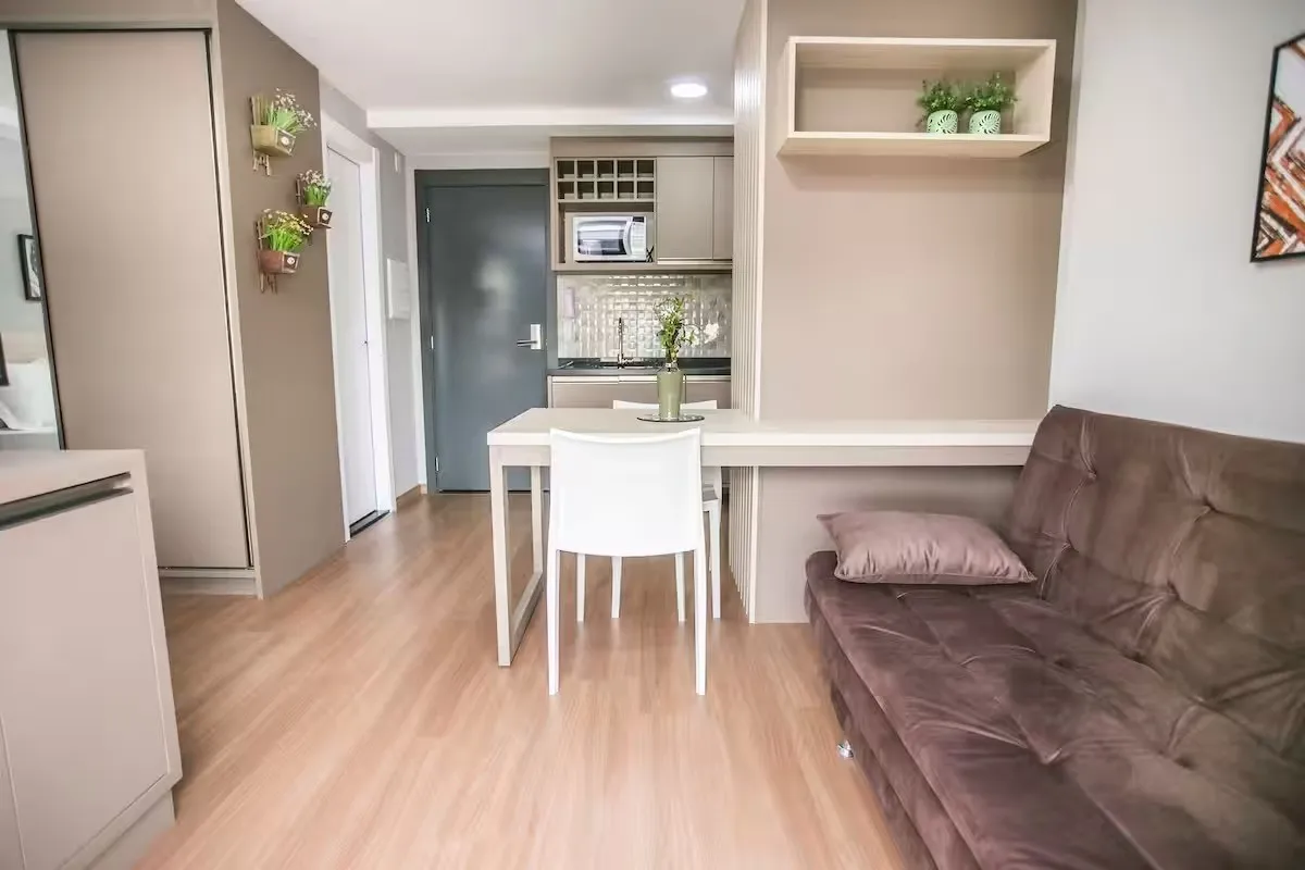 Studio de 28 m² com cozinha americana e sacada de vidro — photo 24