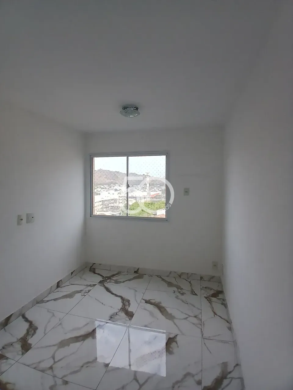 Apartamento de 2 dormitorios y 2 baños con balcón — photo 18