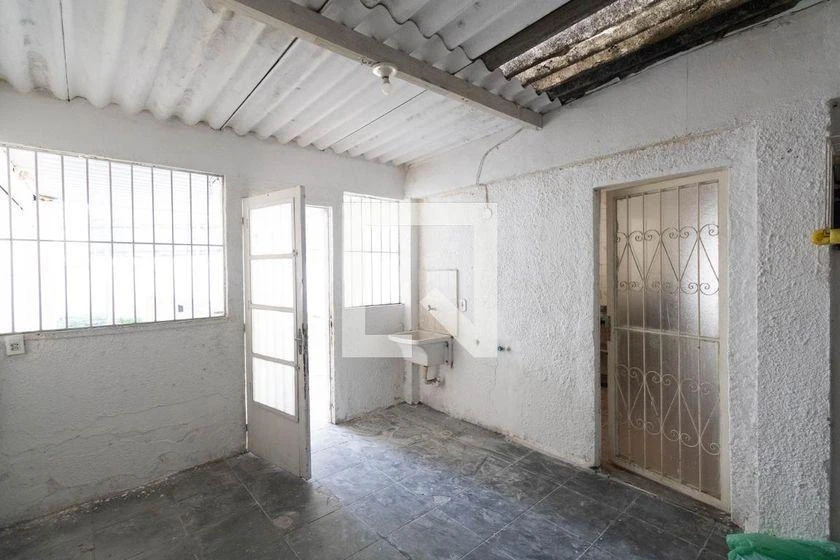 Rental house with 2 bedrooms and a separate kitchen — photo 31