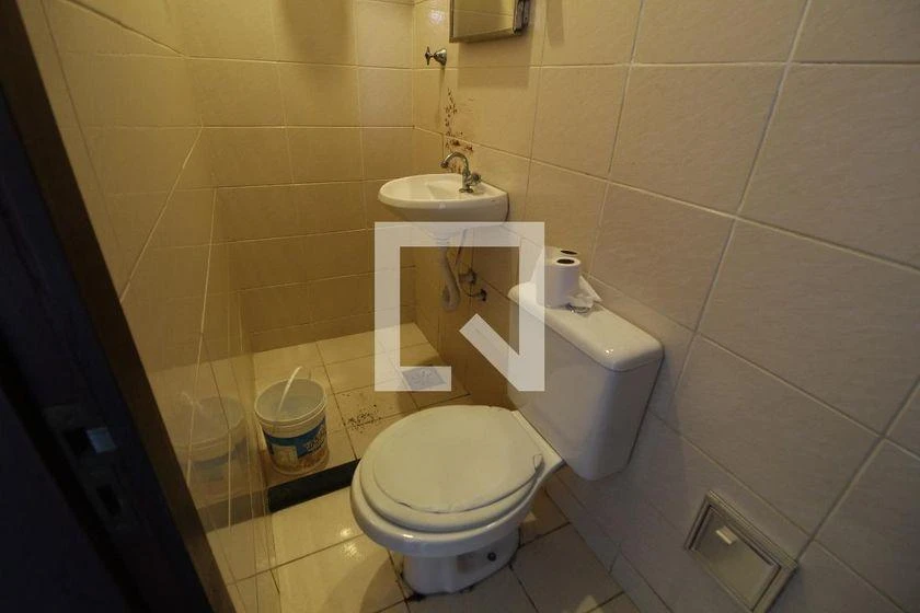 265 m² house with a home office and a bathtub — photo 27