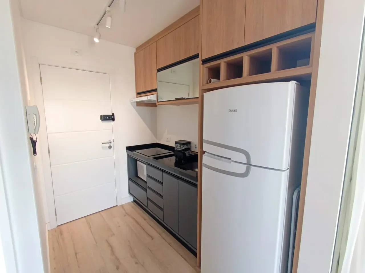 Apartamento amueblado de 30 m² con balcón en el 13º piso — photo 18