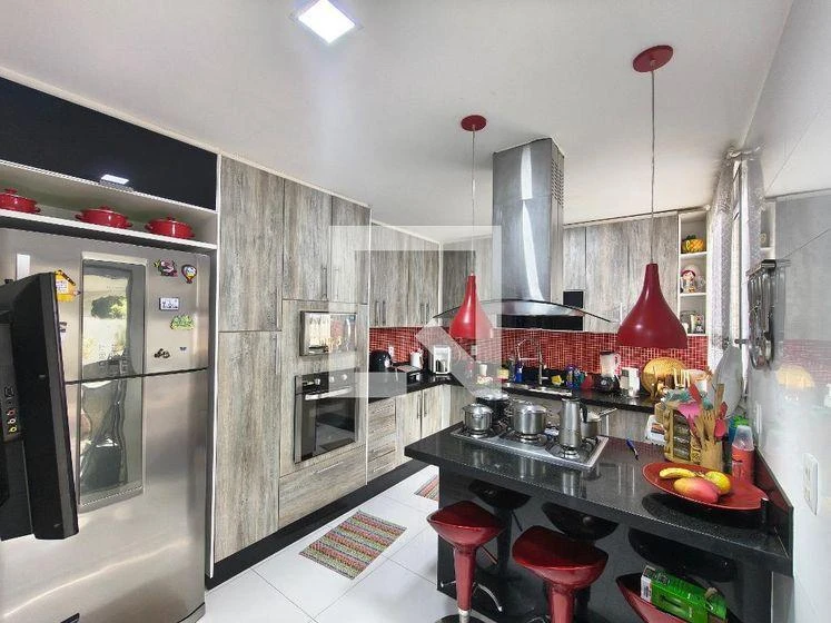 Dishwasher in a 4-bedroom house, 220 m² — photo 6