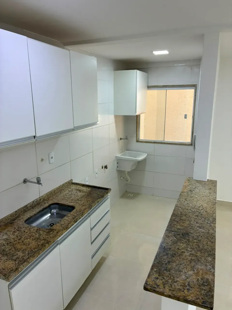 Apartamento de 1 quarto com mini-cozinha e box de vidro — photo 11