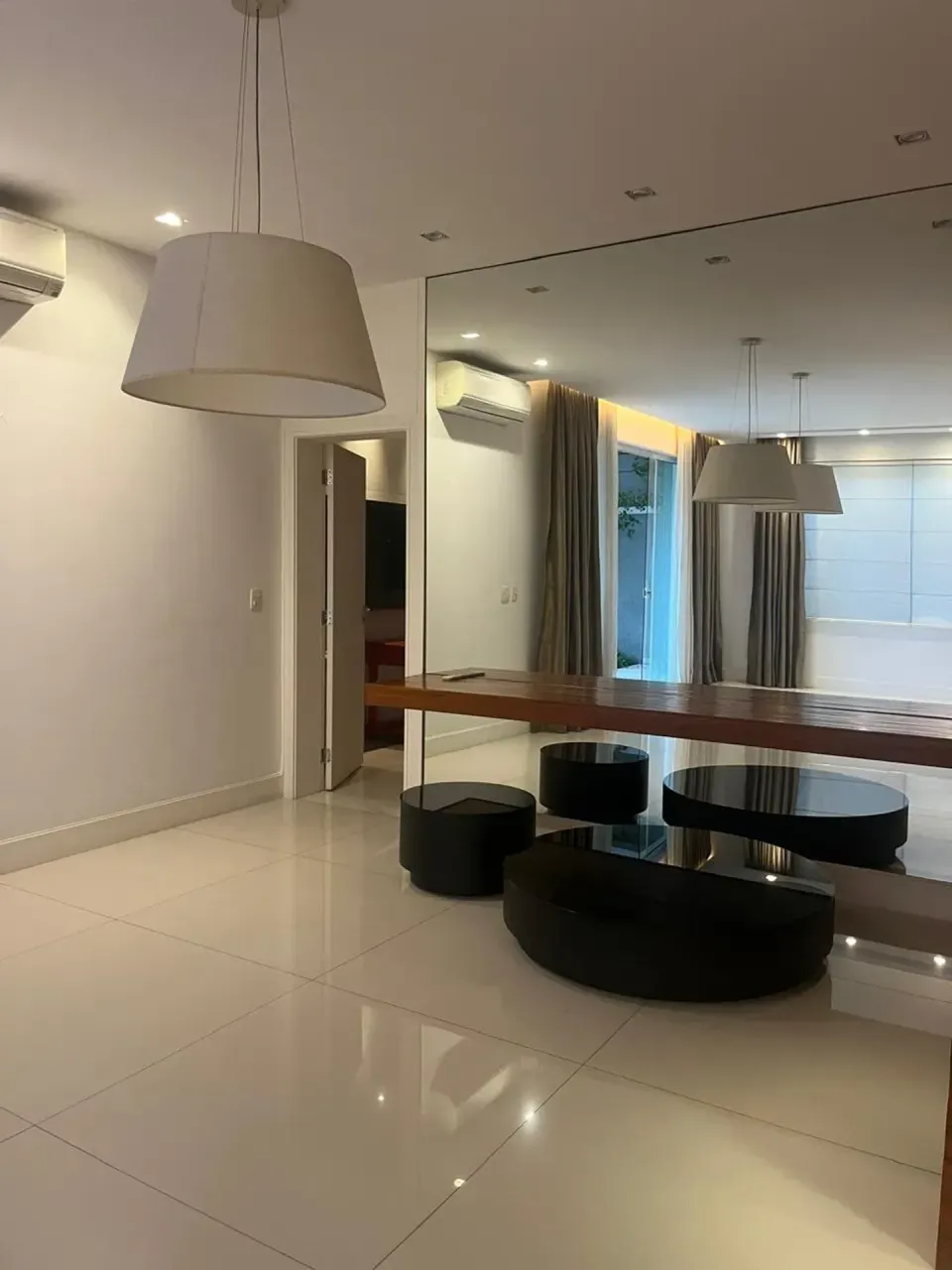 House with 5 suites and a built-in balcony grill — photo 12