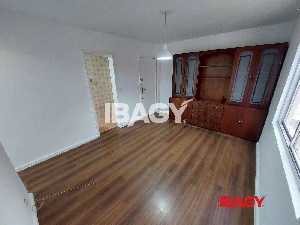 Apartamento de 2 dormitorios con cocina cerrada — photo 4