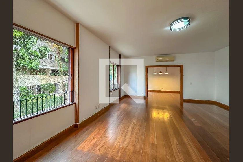Apartment, 275 m², with a walk-in closet — photo 11