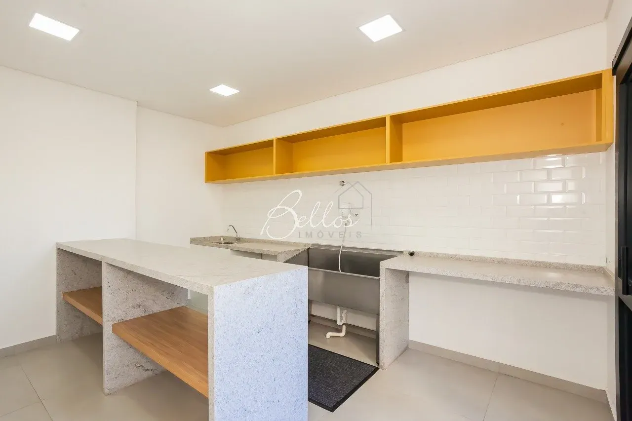 1-bedroom apartment with balcony and 61 m² — photo 22