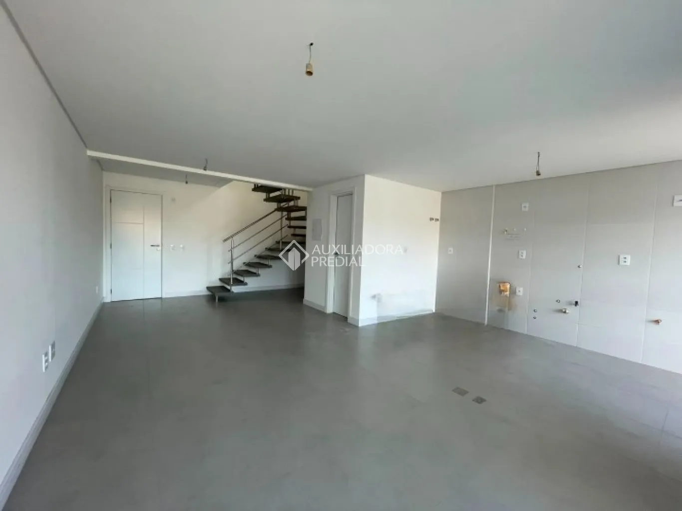 2-bedroom apartment with balcony and terrace — photo 27