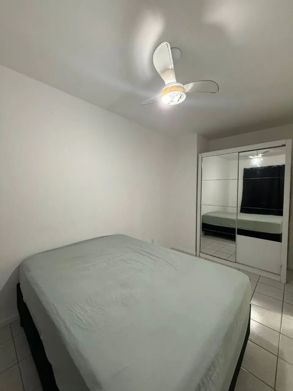 Furnished 1-bedroom apartment with an open-plan kitchen — photo 13