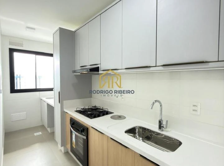 Квартира 121 м² без меблів з 2 спальнями-сюїтами — photo 3