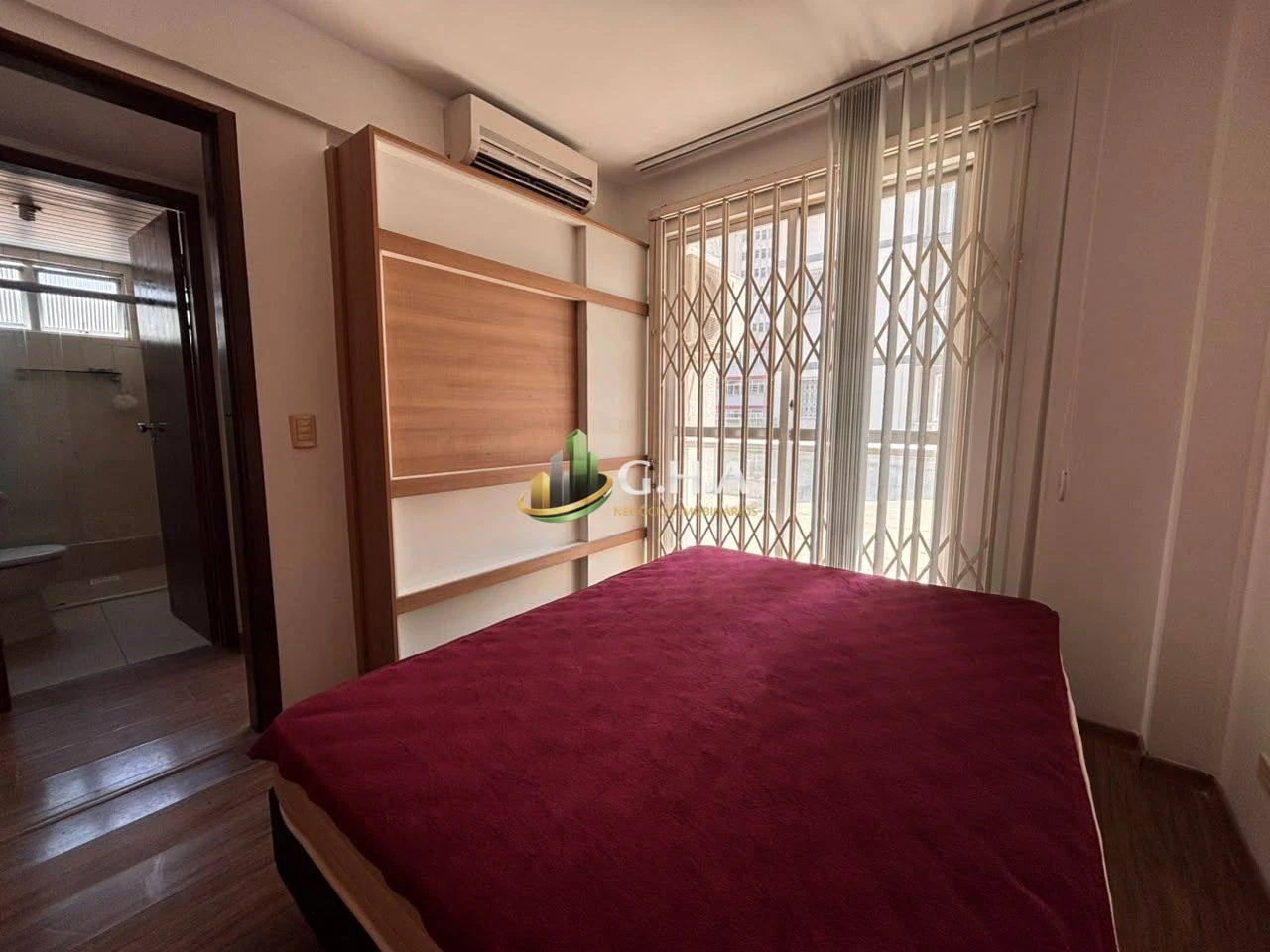 Ground-floor furnished apartment with 2 bedrooms and 2 baths — photo 13
