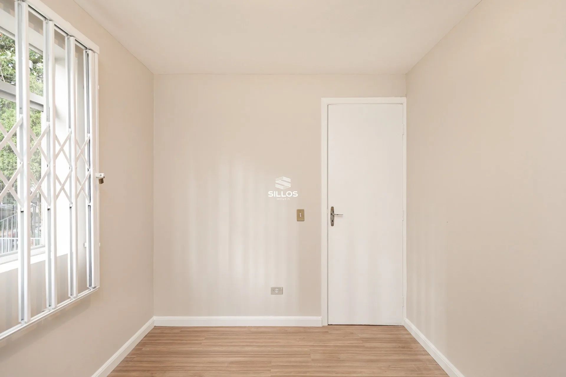 Apartamento no 1º andar com piso de madeira ou laminado — photo 11