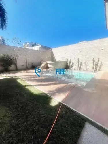 Casa mobiliada com 5 dormitórios e 1000 m² — photo 2