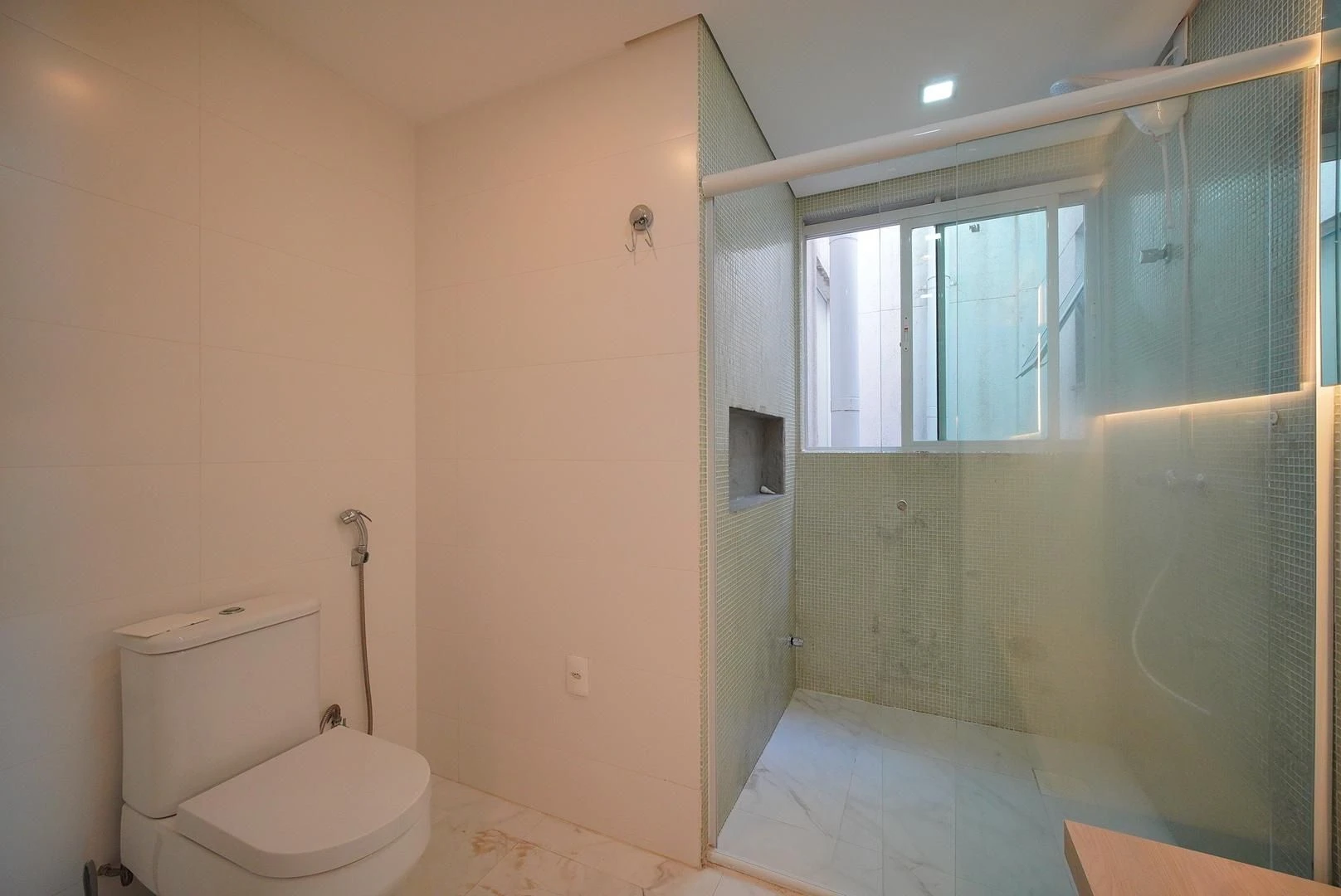 205 m² apartment with a private pool and a jacuzzi — photo 27