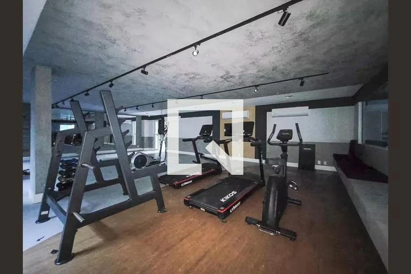 Мебльована квартира з 1 спальнею та заскленим балконом — photo 27