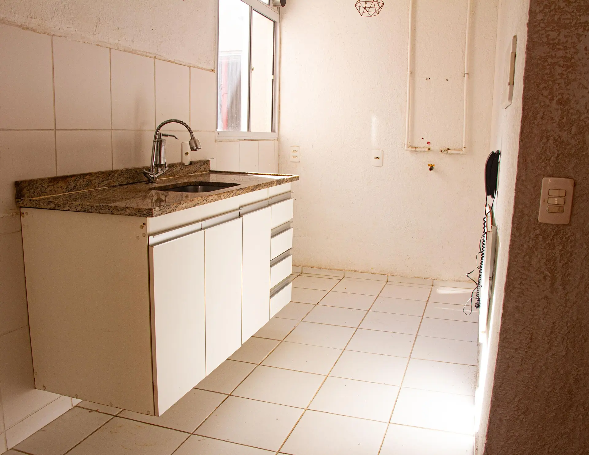 Apartment with private garden, 2 bedrooms and pets ok