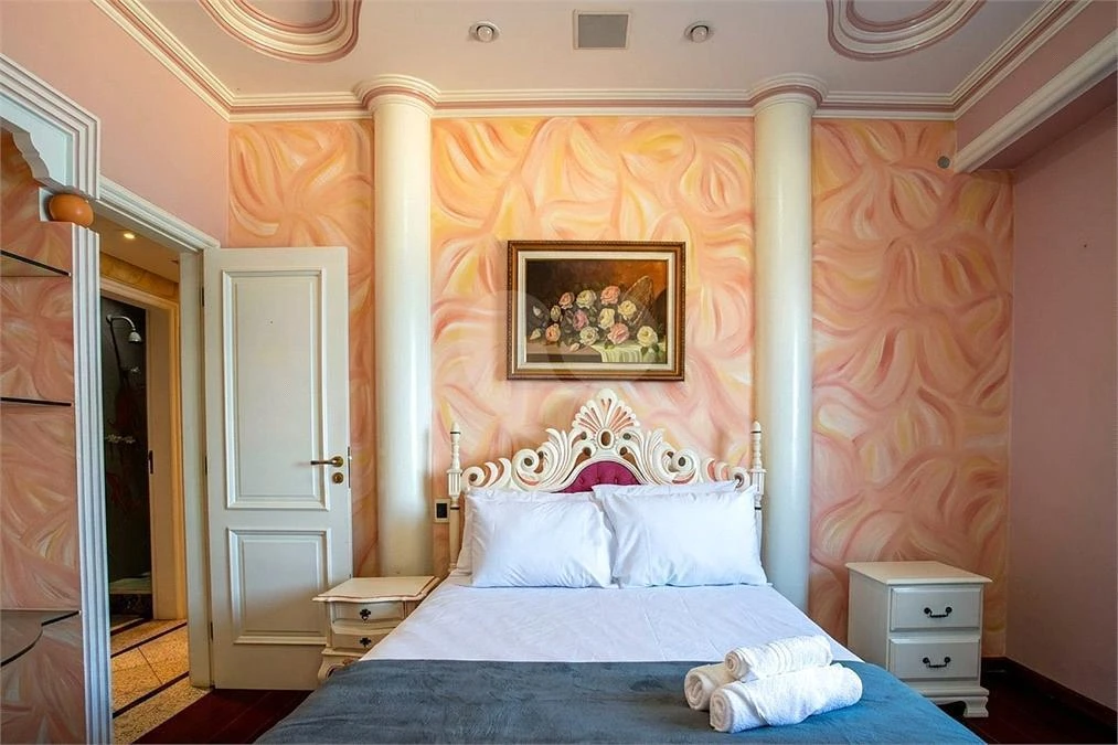 Furnished 127 m² apartment with 3 bedrooms and 3 baths — photo 47