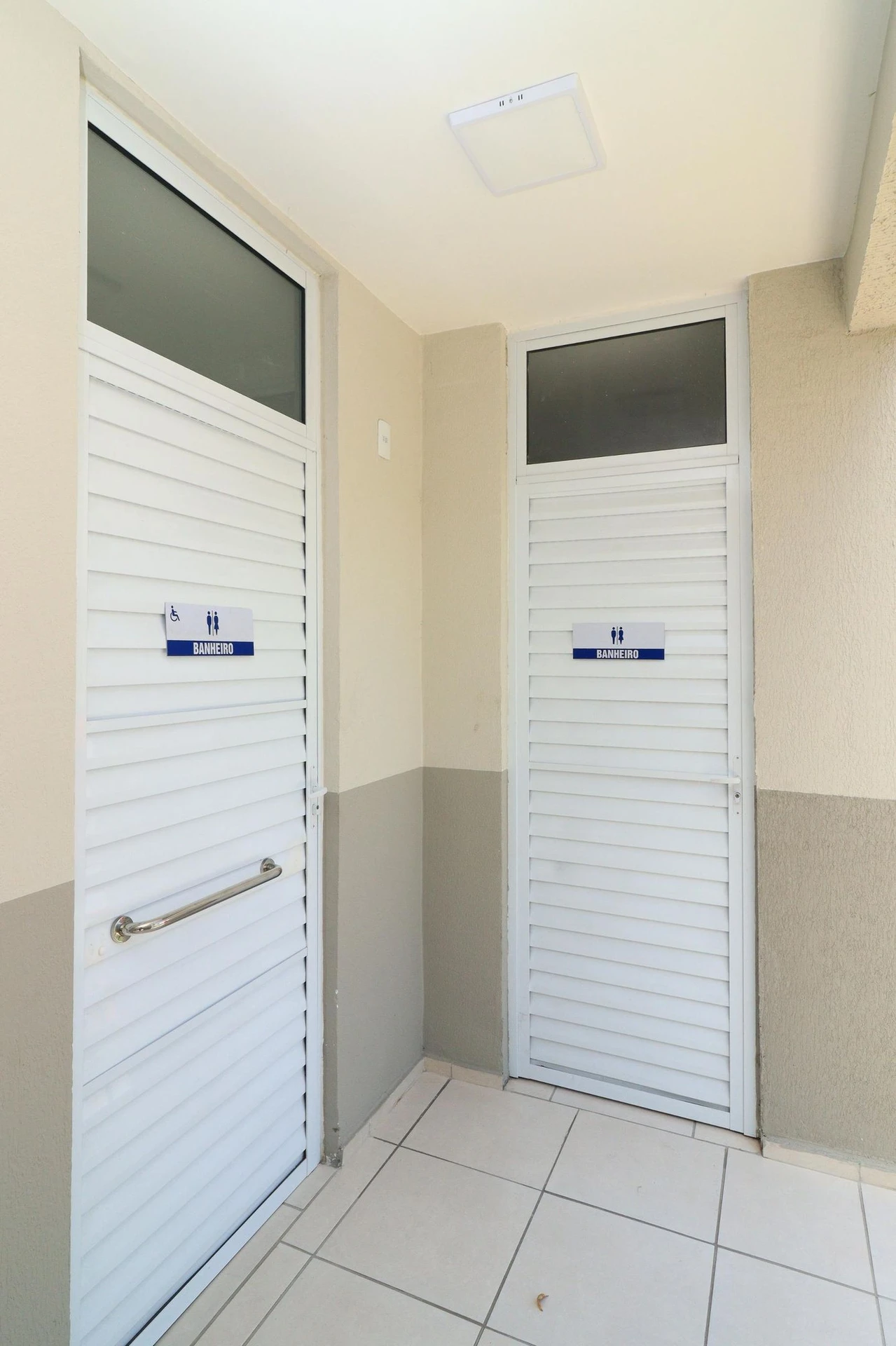 One-bedroom apartment in a building with a gym — photo 2