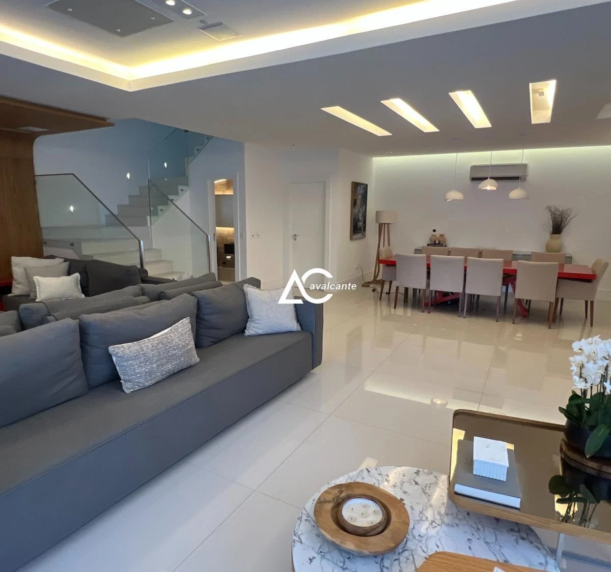 Furnished 4 en-suite home with 400 m² — photo 4