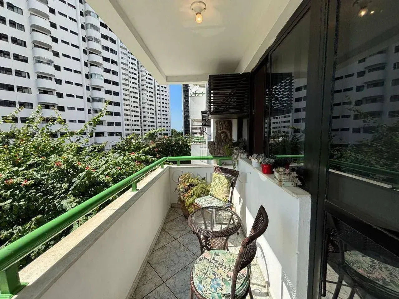 Furnished apartment with 2 bedrooms and 2 bathrooms — photo 10