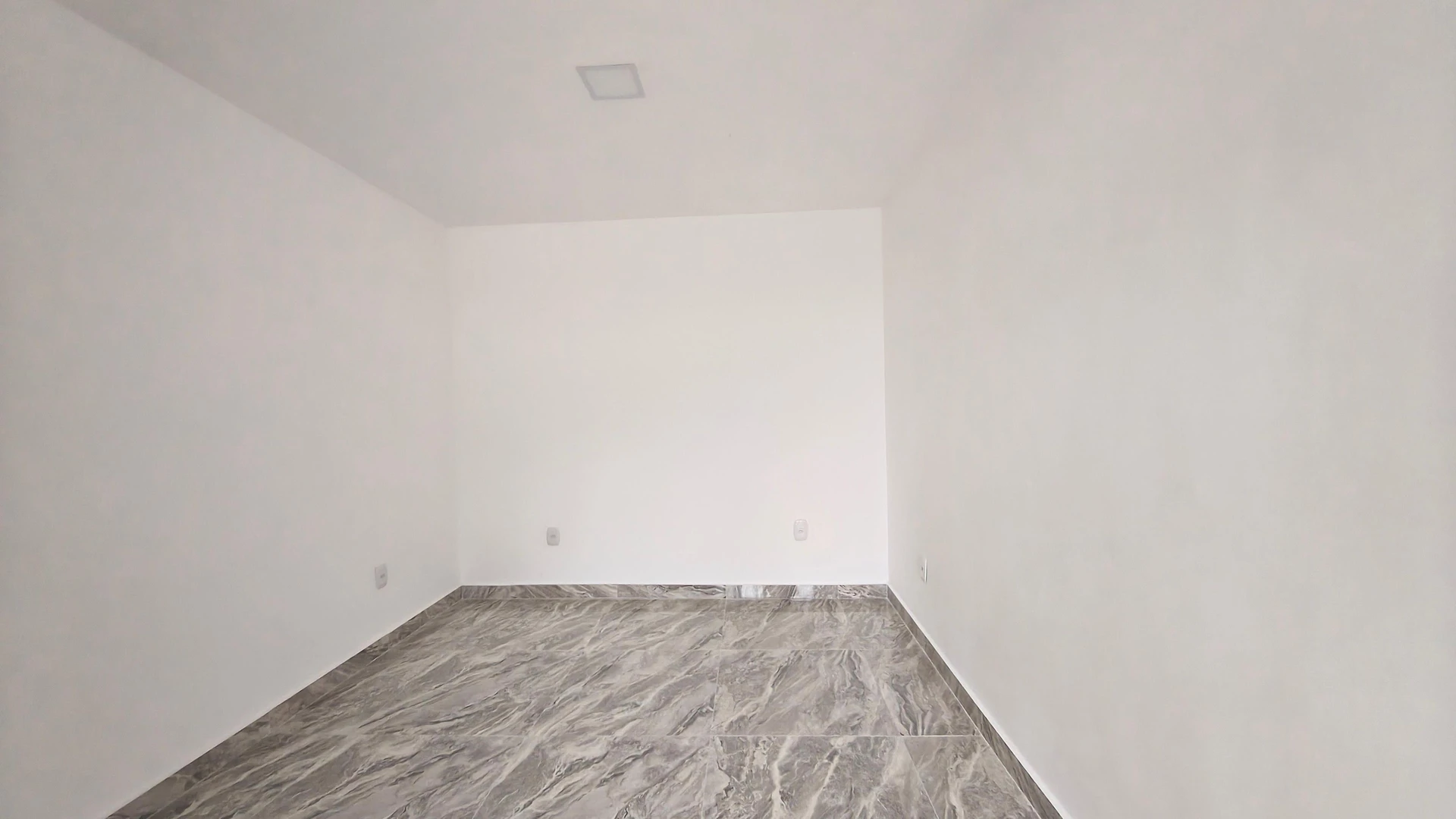 Unfurnished house with 3 bedrooms and 3 bathrooms — photo 25