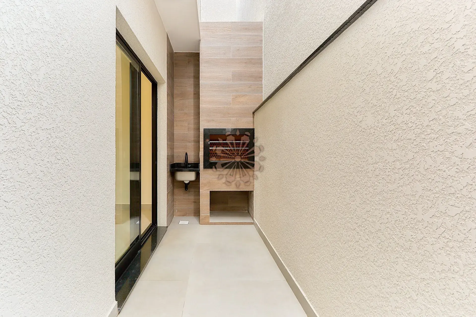 House with 4 bedrooms, 3 bathrooms and 3 parking spaces — photo 6