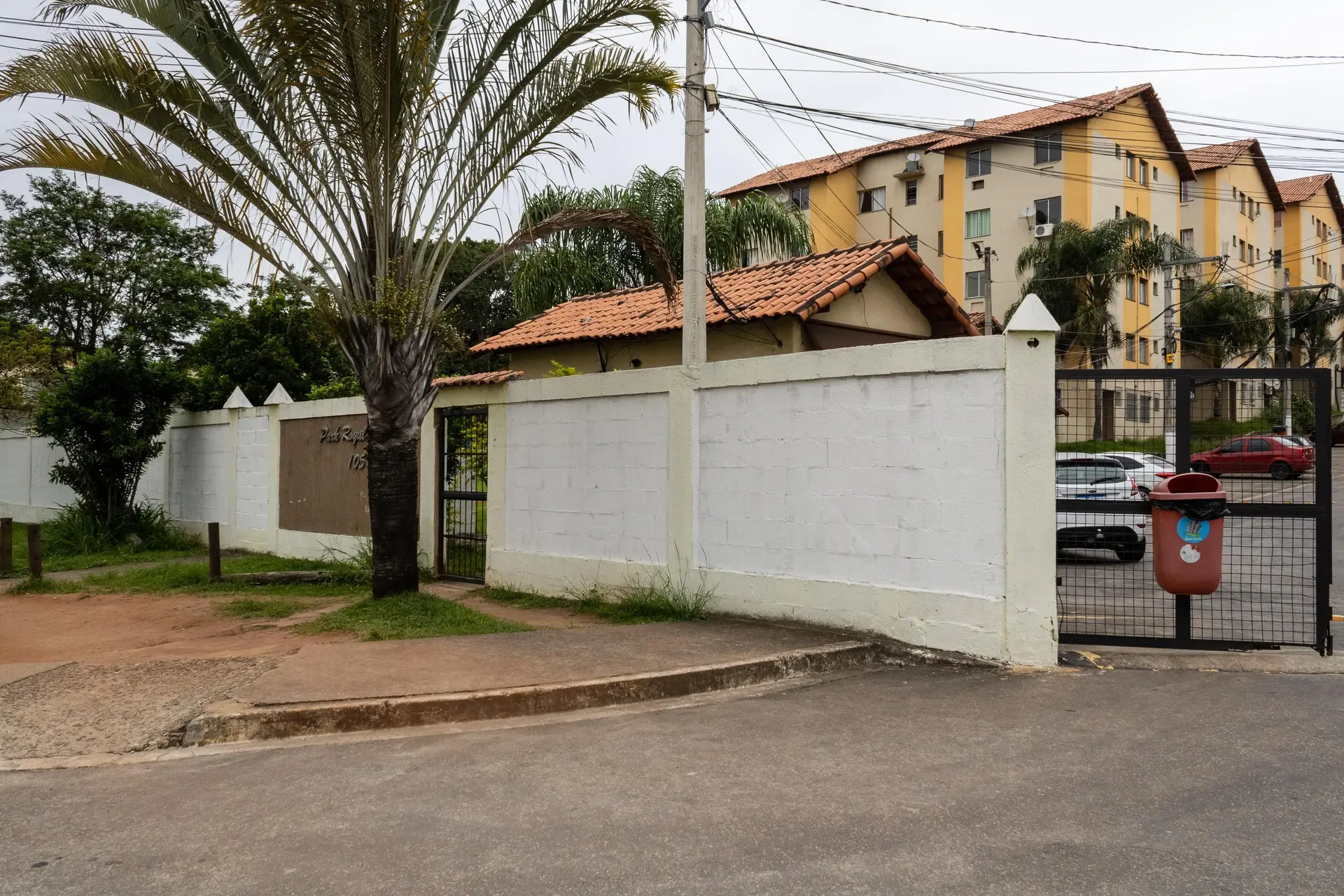 Furnished 2-bedroom apartment with 1 bathroom and parking — photo 40