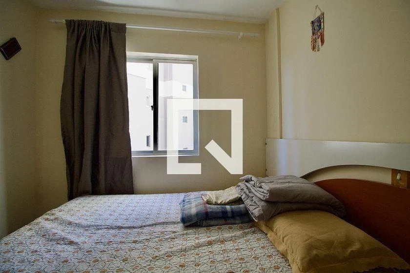 Furnished apartment, 29 m², with a walk-in closet — photo 5